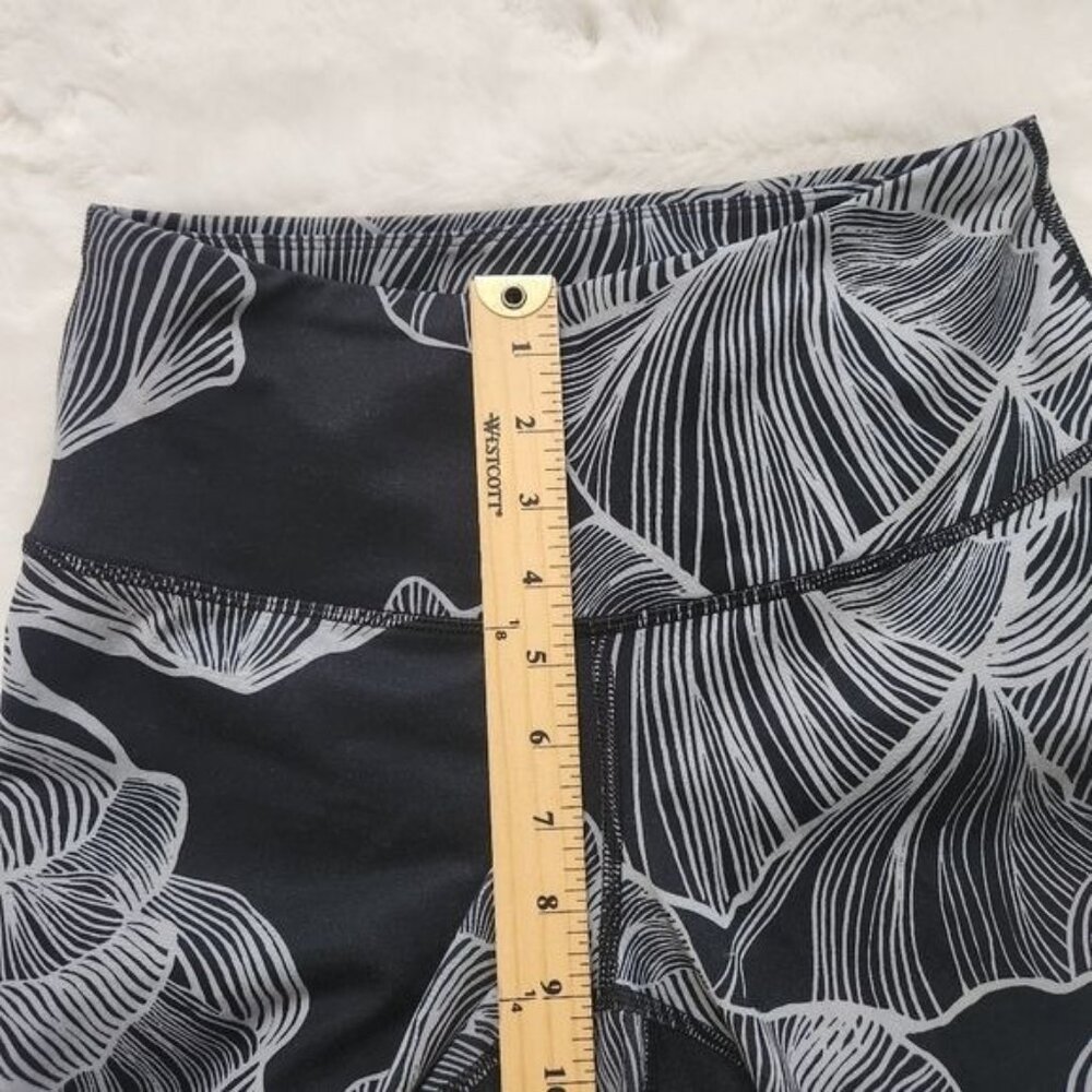 The north Face leggings size M - Picture 5 of 13